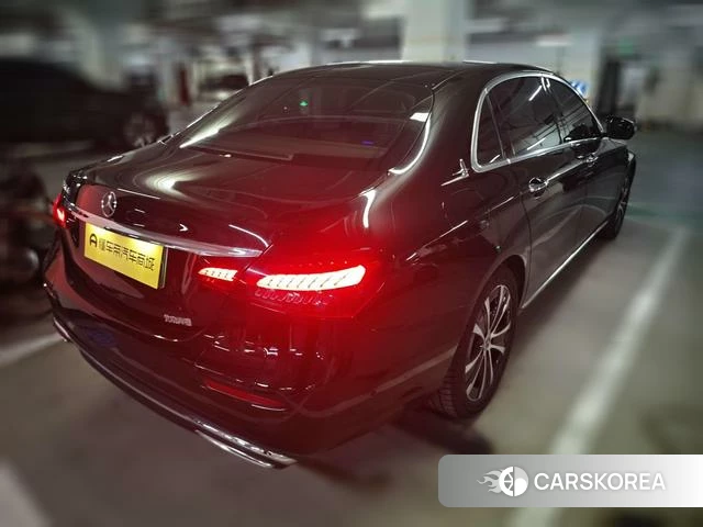 Mercedes-Benz E-class PHEV 2022 Черный из Китая, фото 2
