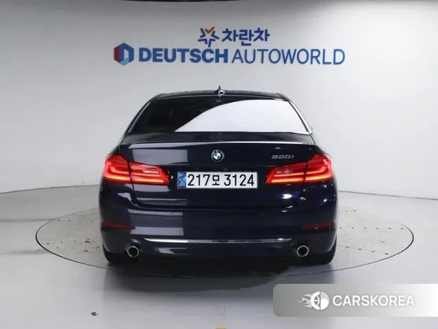 BMW 5 Series (G30) id 3235933 из Кореи 11