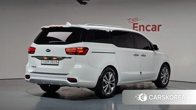 Kia The New Carnival id 4637722 из Кореи 12