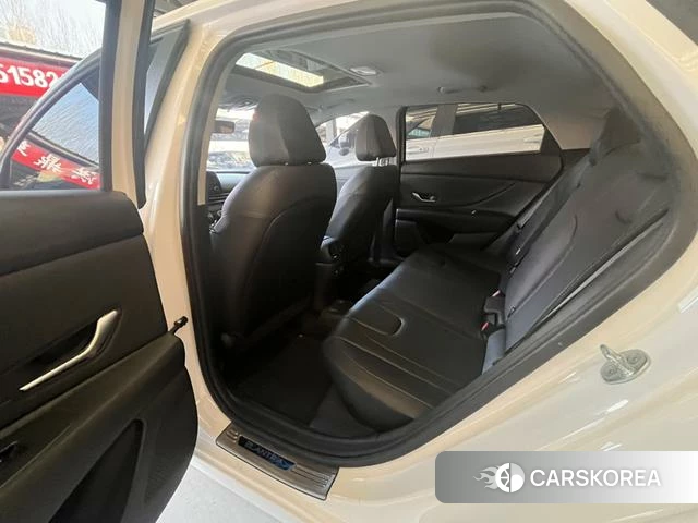 Hyundai Elantra id 4290750 из Китая 11