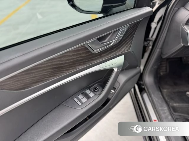 Audi A6L 2025 Черный из Китая, фото 6