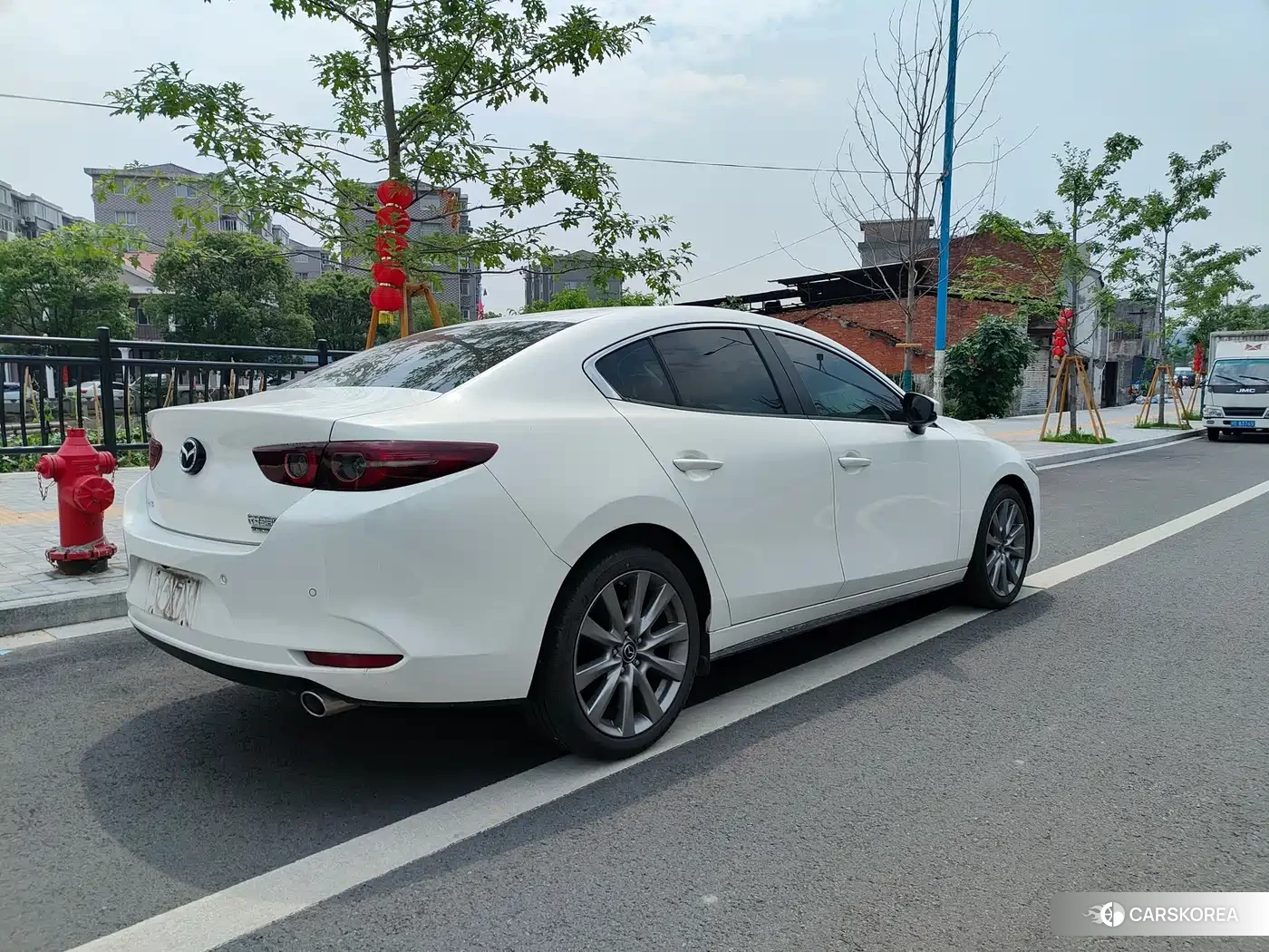 Mazda 3 2024 Белый из Китая, фото 2