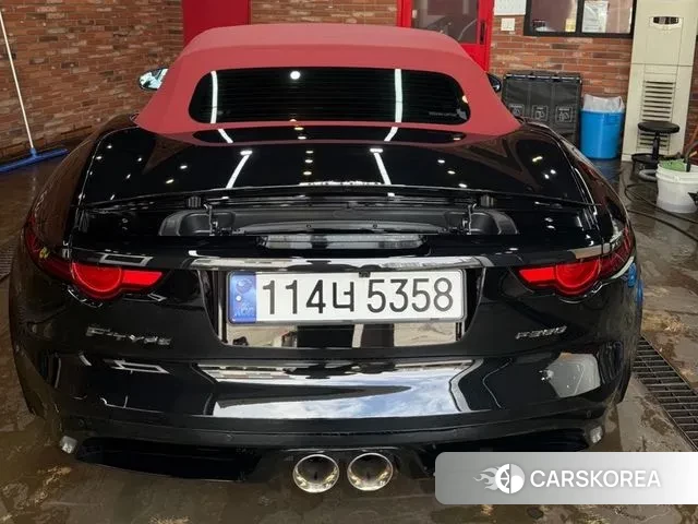 Jaguar F-TYPE 2018 Черный из Кореи, фото 3