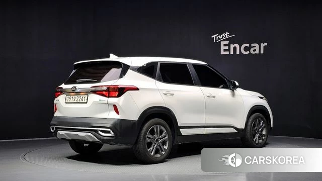 Kia Seltos id 4689082 из Кореи 12