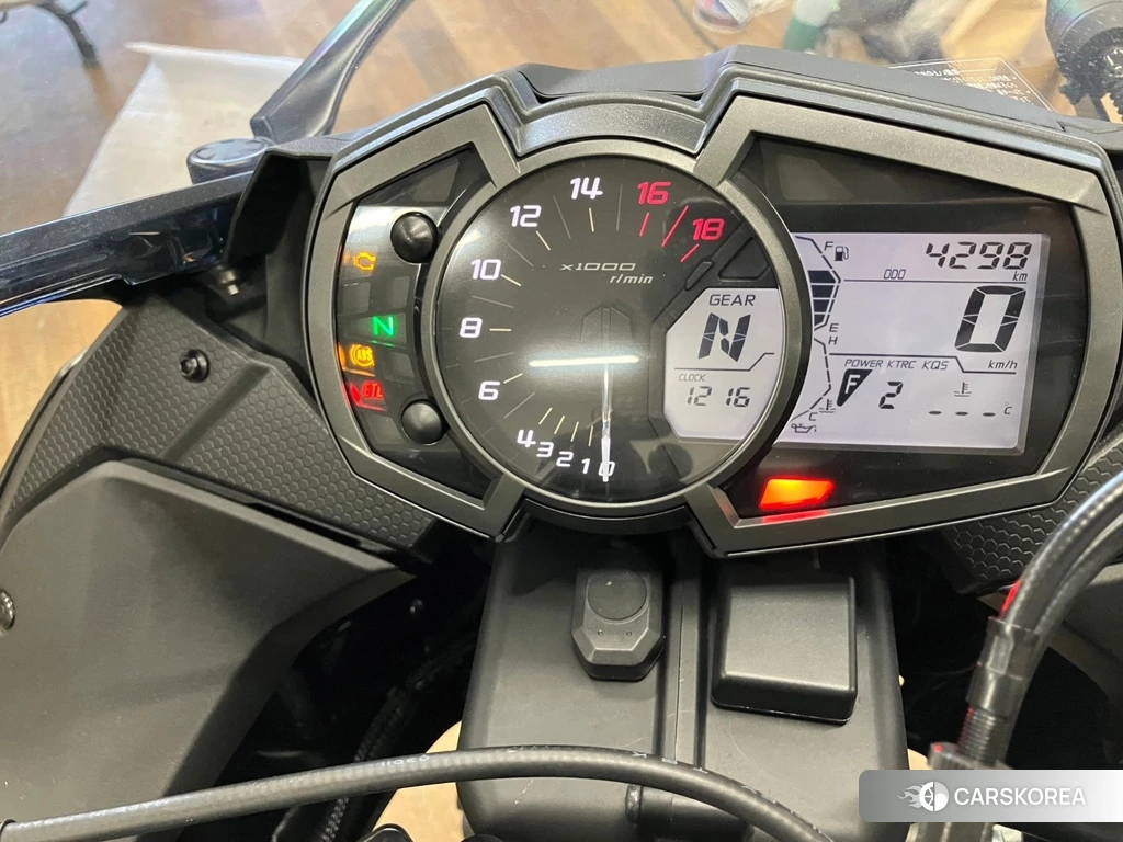Проданный Kawasaki NINJA ZX-6R 2022 из Японии, фото 2