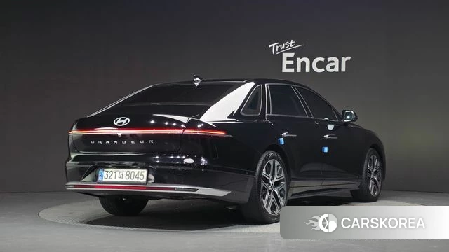 Hyundai Grandeur (GN7) id 4585039 из Кореи 11