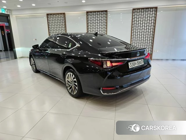 Lexus ES300h 7th generation id 4601243 из Кореи 7