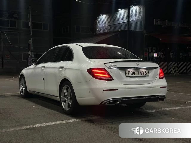 Mercedes-Benz E-Class W213 2018 Белый из Кореи, фото 2