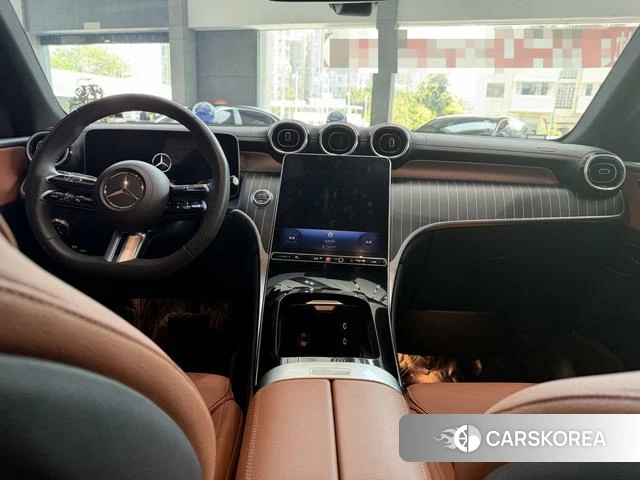 Mercedes-Benz GLC 2024 Черный из Китая, фото 2