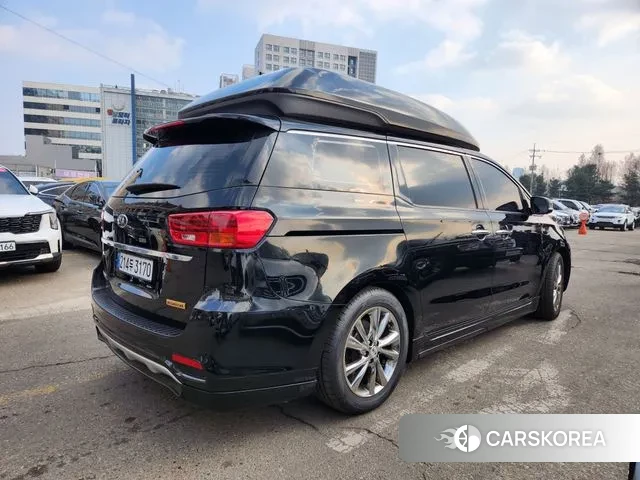 Kia The New Carnival id 3687132 из Кореи 11