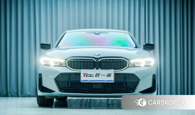 BMW 3 series 2025 Серебристо-серый из Китая, фото 2