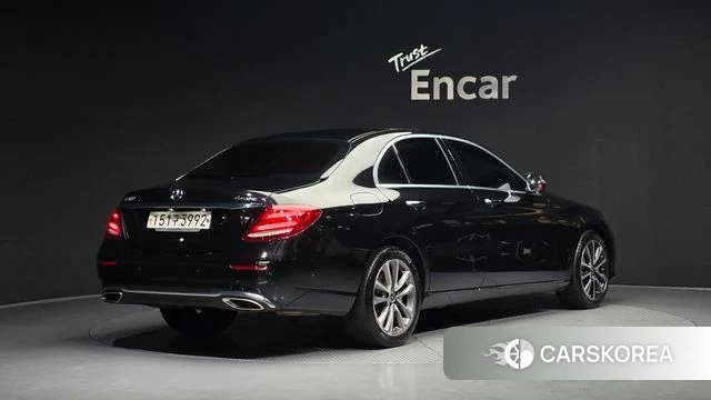 Mercedes-Benz E-Class W213 id 3911545 из Кореи 12