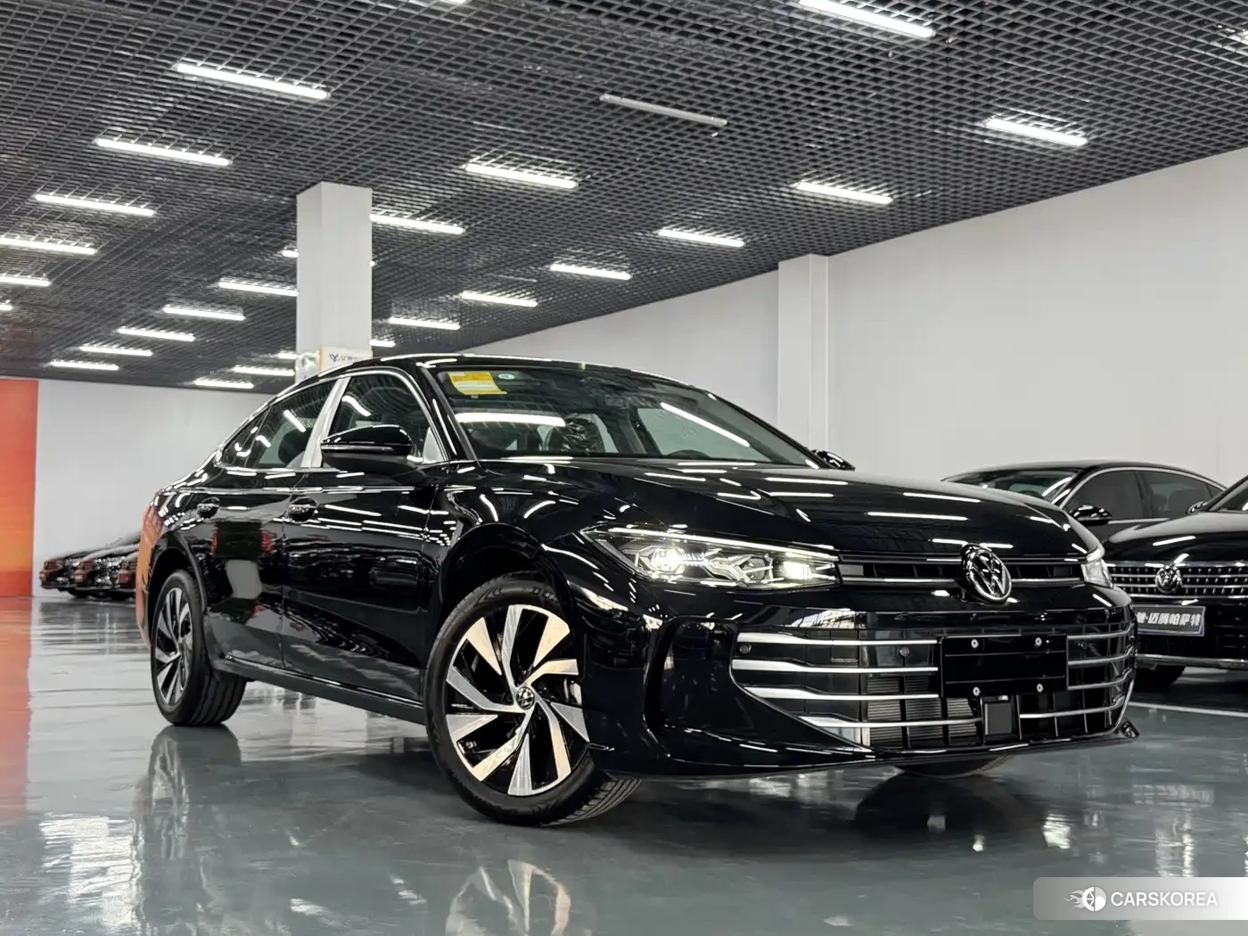Volkswagen Passat 2026 Черный из Китая, фото 2