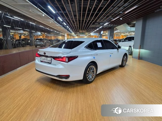 Lexus ES300h 7th generation id 4441569 из Кореи 10
