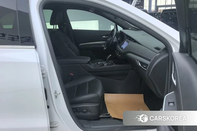 Cadillac XT4 id 3803872 из Китая 9
