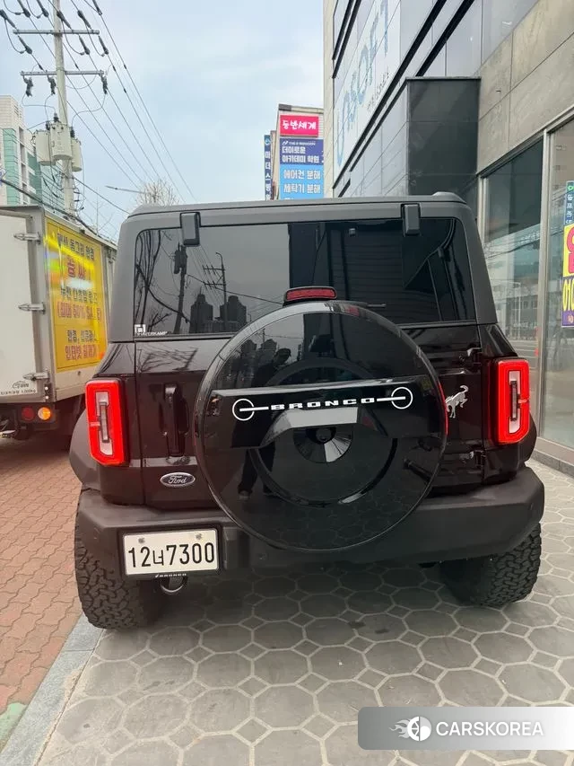 Ford Bronco 6th Generation 2025 Черный из Кореи, фото 4