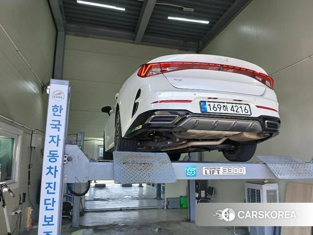 Kia K5 3rd generation 2022 Белый из Кореи, фото 2