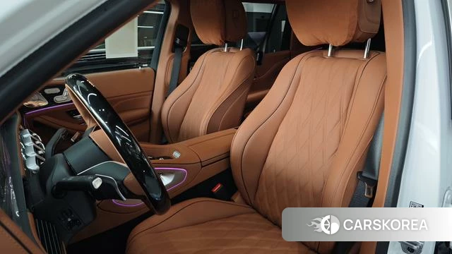 Mercedes-Benz Maybach GLS 2024 Белый из Китая, фото 2