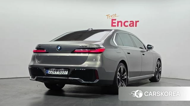 BMW 7 Series (G70) id 3883515 из Кореи 12