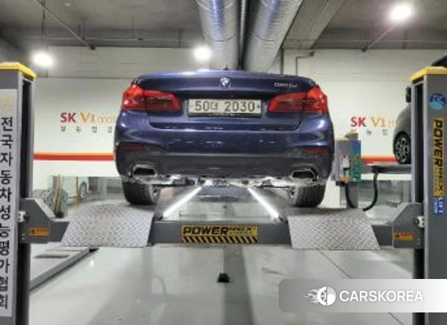 BMW 5 Series (G30) 2019 Синий из Кореи, фото 2