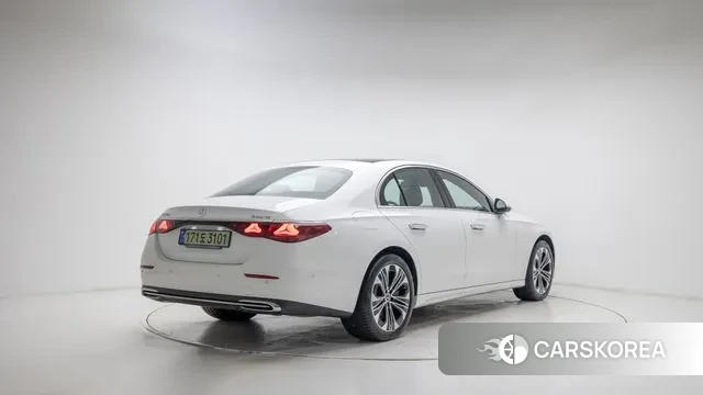 Mercedes-Benz E-Class W214 id 3689448 из Кореи 12