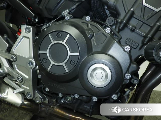 Engine photo