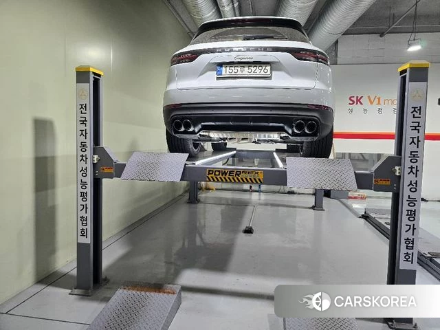 Porsche Cayenne (PO536) 2022 Белый из Кореи, фото 2