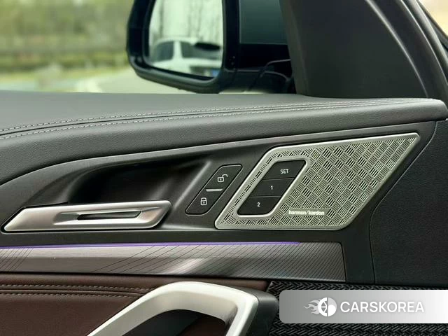 BMW X1 2024 Темно-серый из Китая, фото 2