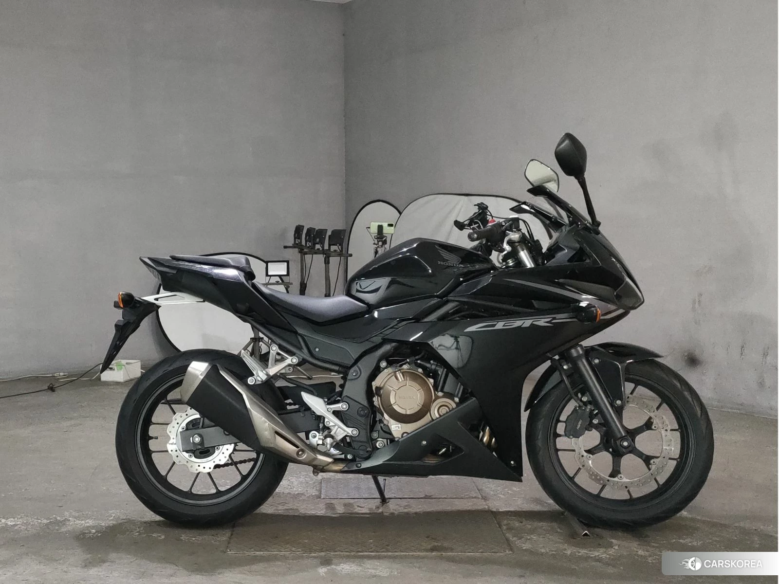 Проданный Honda CBR400R id 3970345 из Японии, фото 3