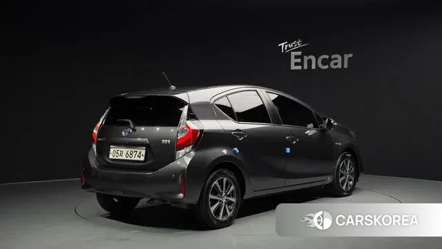 Toyota Prius C id 3449677 из Кореи 12