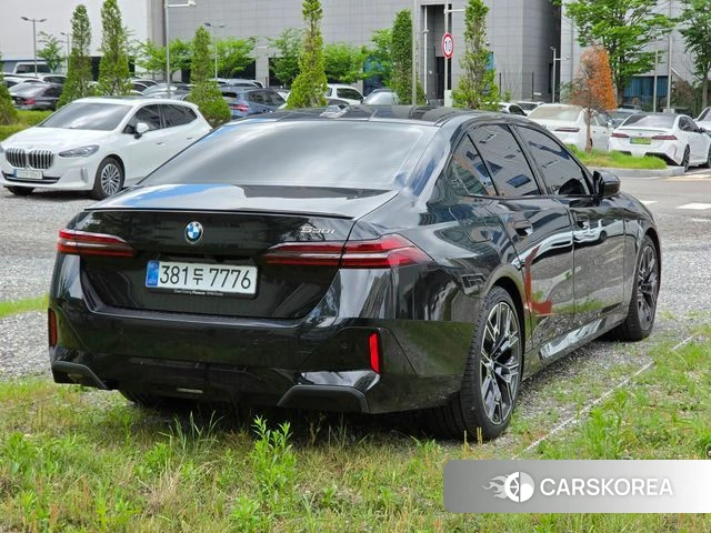 BMW 5 Series (G60) id 4413663 из Кореи 8