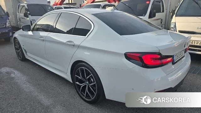 BMW 5 Series (G30) id 3058459 из Кореи 11