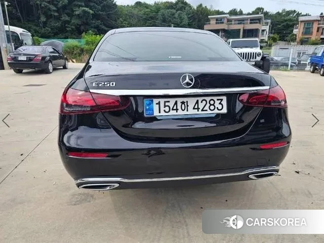 Mercedes-Benz E-Class W213 2023 Черный из Кореи, фото 5