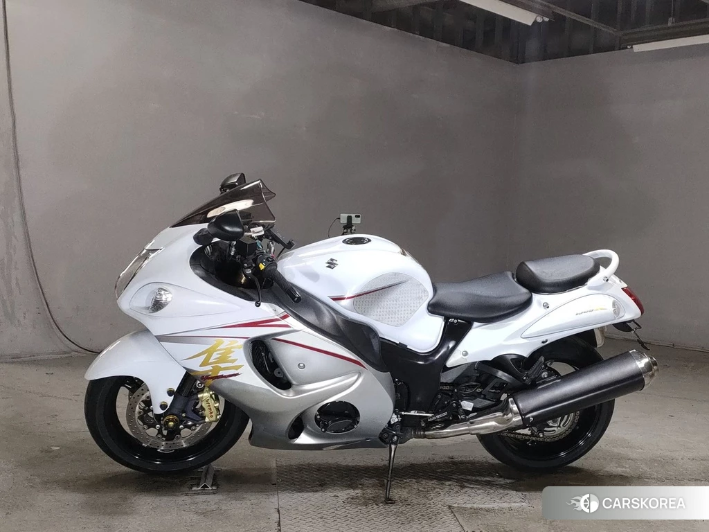 Проданный Suzuki GSX1300R HAYABUSA 2016 из Японии