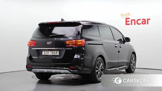 Kia The New Carnival id 4496878 из Кореи 12