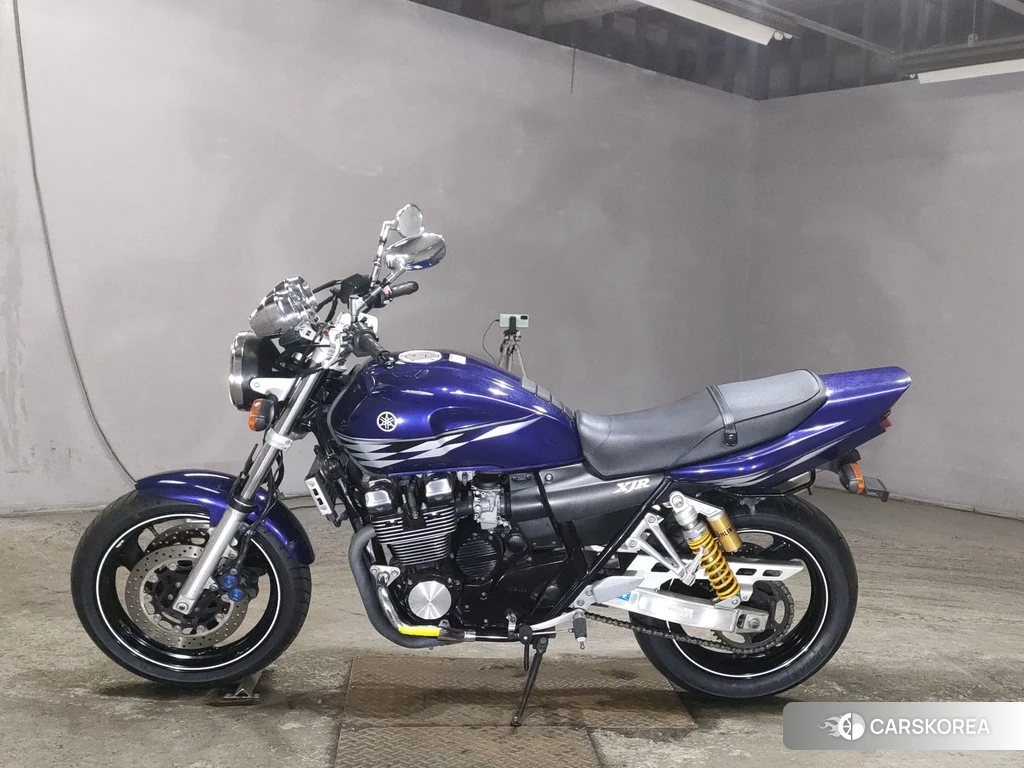 Проданный Yamaha XJR 400 R 2011 из Японии, фото 2