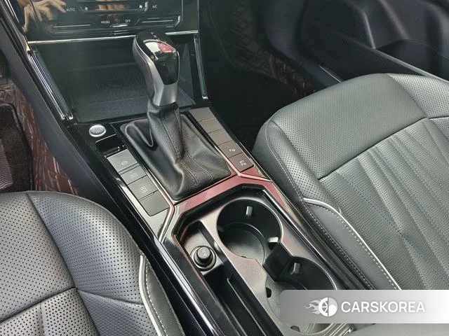 Volkswagen Passat id 4278378 из Китая 12