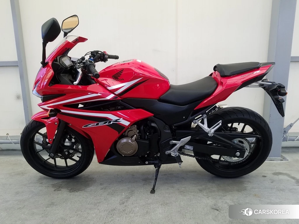 Проданный Honda CBR400R ABS 2017 из Японии