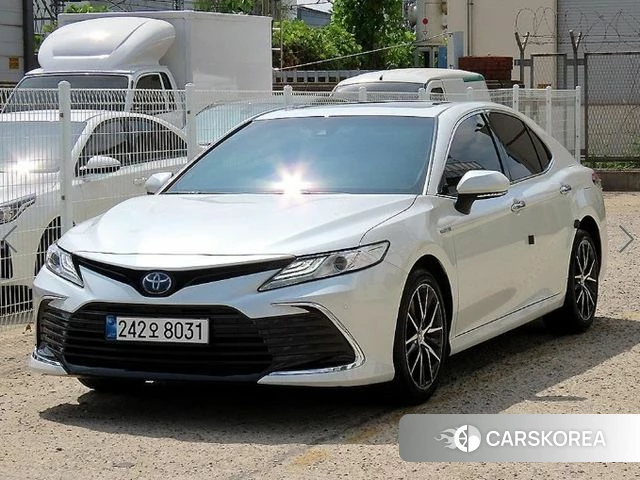 Toyota Camry (XV70) 2024 Белый из Кореи, фото 2