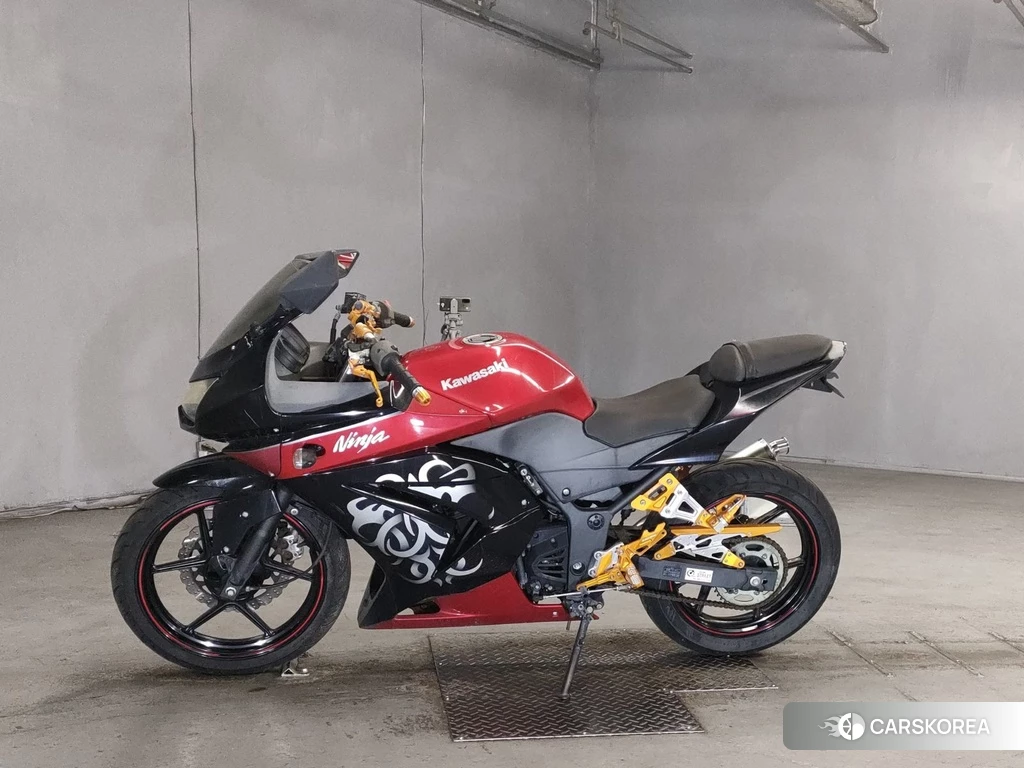 Проданный Kawasaki NINJA 250R id 4156112 из Японии