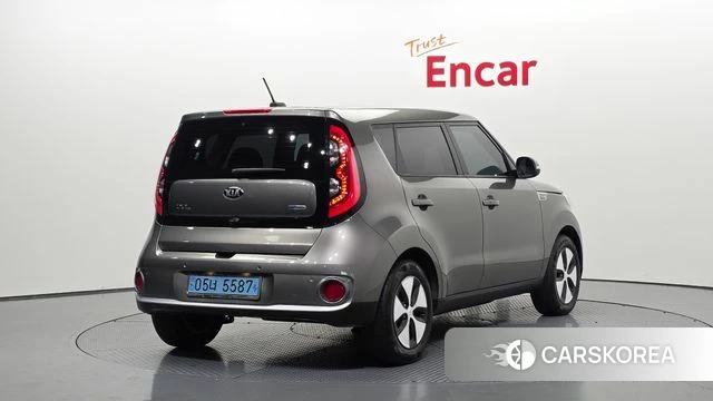 Kia Soul EV id 3845851 из Кореи 12