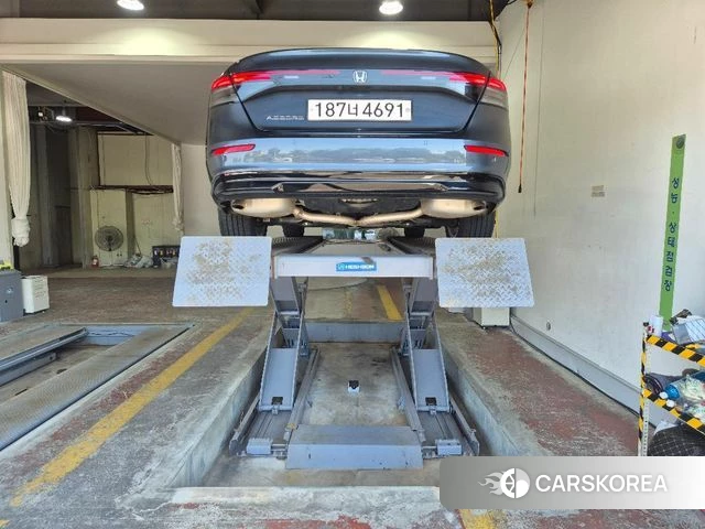 Honda Accord 11th Generation 2024 Серый из Кореи, фото 2
