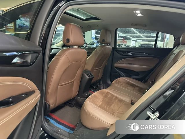 Buick Regal 2023 Черный из Китая, фото 2