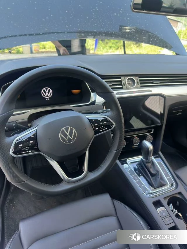 Volkswagen Magotan 2025 Черный из Китая, фото 3