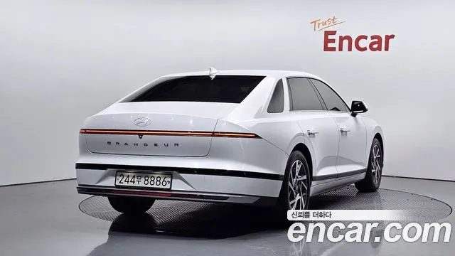 Hyundai Grandeur (GN7) id 2408464 из Кореи 12