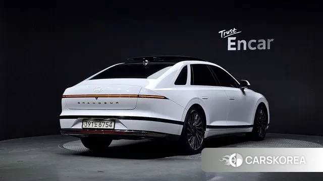 Hyundai Grandeur Hybrid (GN7) id 3147636 из Кореи 12