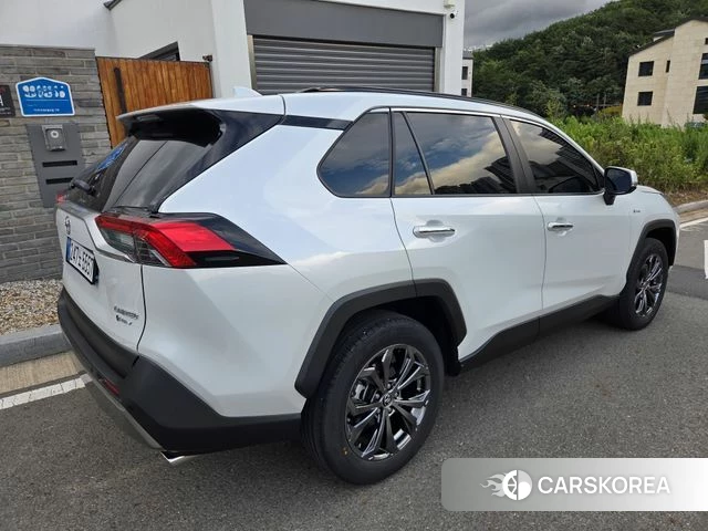 Toyota RAV4 5th Generation 2025 Белый из Кореи, фото 4