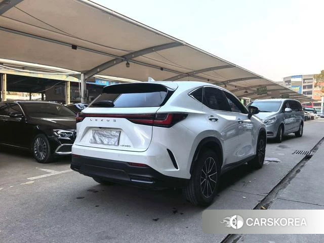 Lexus NX 2023 Белый из Китая, фото 2