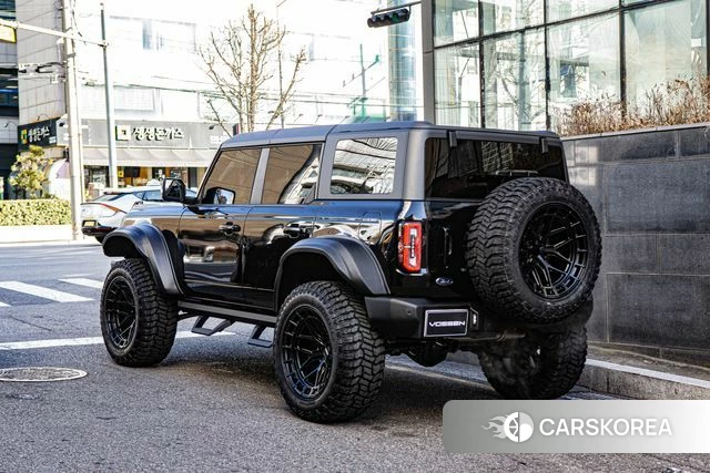 Ford Bronco 6th Generation 2025 Черный из Кореи, фото 2