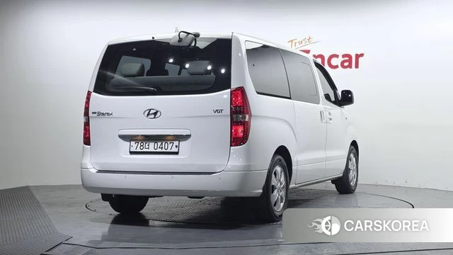 Hyundai The New Grand Starex id 3899886 из Кореи 12